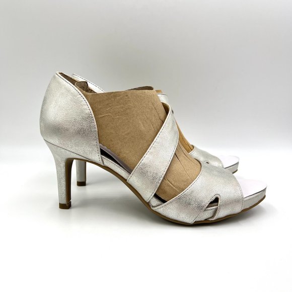 9W 9 WIDE Lifestride Mega Silver Metallic Faux Vegan Leather Dress Sandals Heels - Picture 1 of 14
